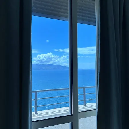 Diora Apartament *